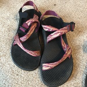 One strap toeless Chacos